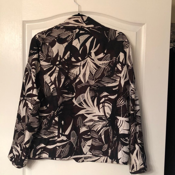 Chico’s Embroidered /Silk-lined Jacket - Picture 5 of 5